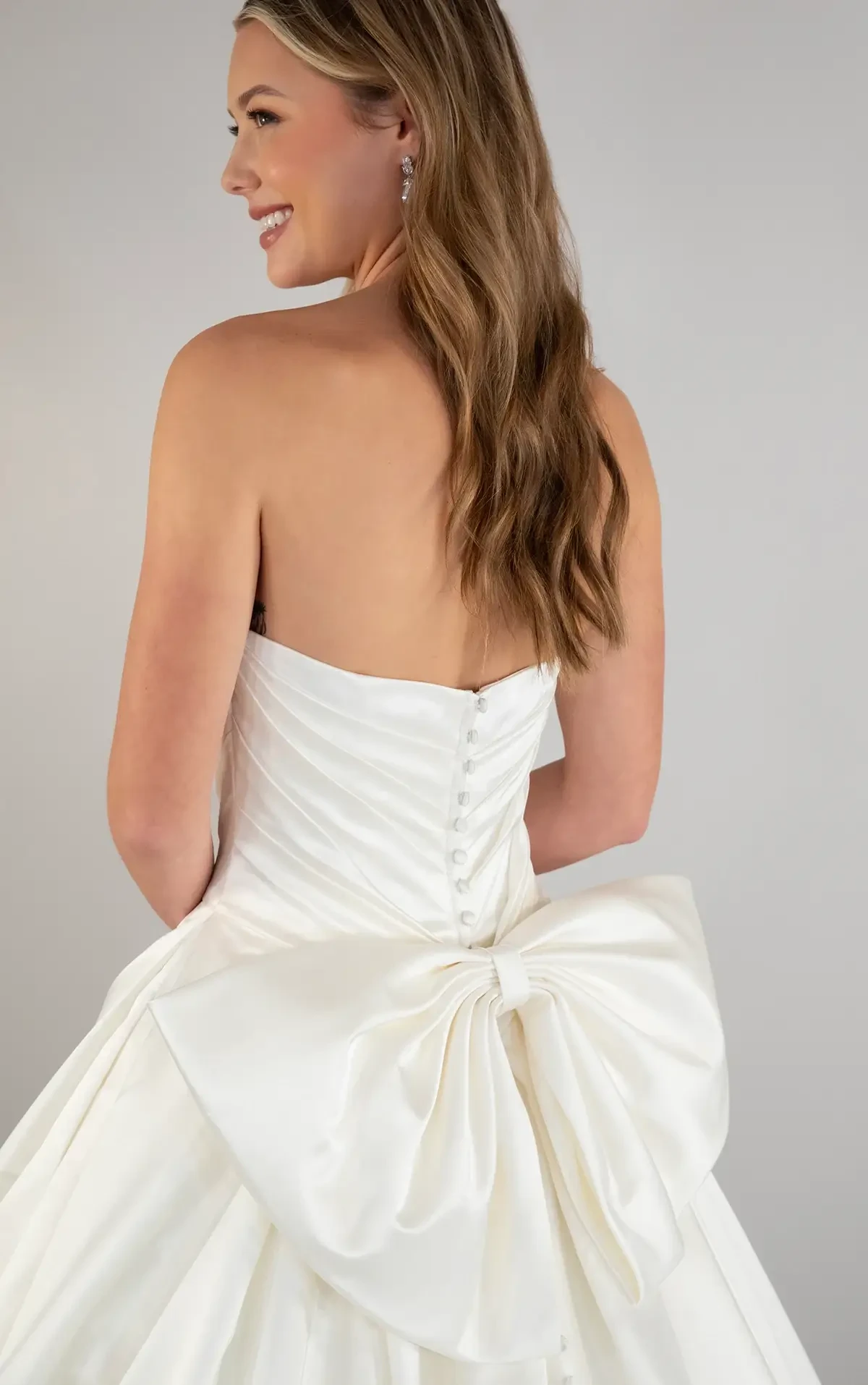 Detachable Bow Satin Wedding Dress with Basque Waist