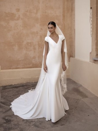 Pronovias #Anitra - No Sleeves #2 Off White thumbnail