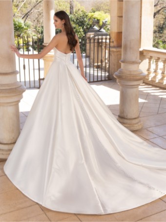Elysee By Enzoani #Delancey #1 thumbnail