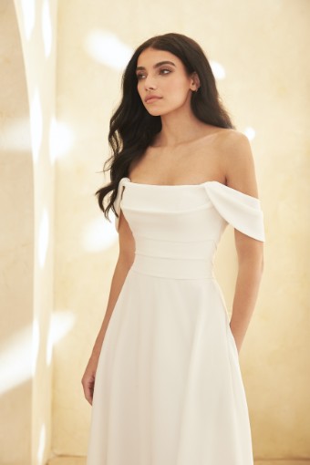 Paloma Blanca #5010 #4 Natural thumbnail