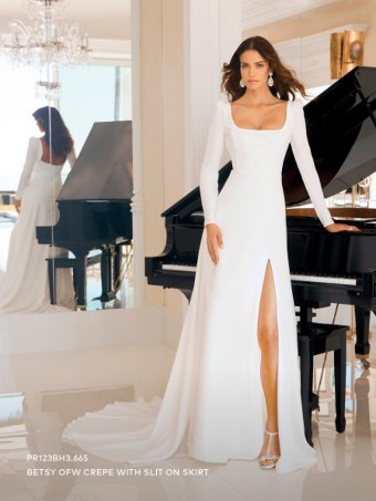 Pronovias #Betsy - With Slit #0 default thumbnail