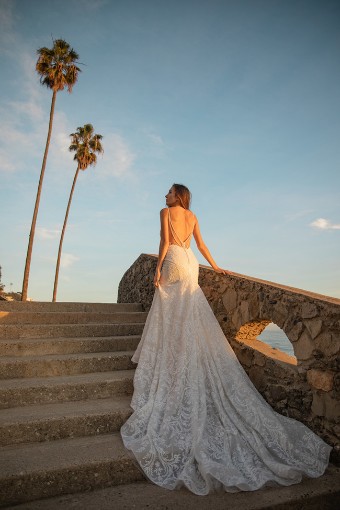 Martina Liana #1348IS #2 thumbnail
