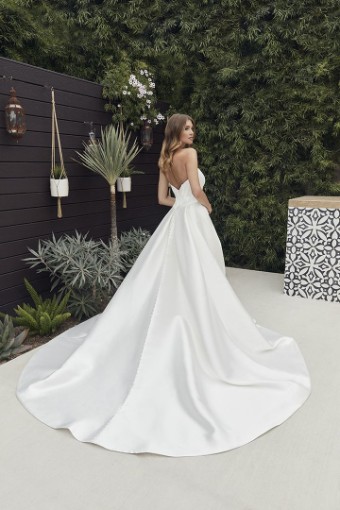Casablanca Bridal LeBlanc #LE108 #1 thumbnail