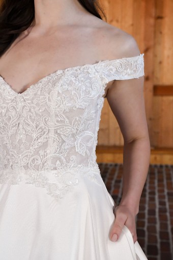 Essense of Australia #D3565 #2 default Ivory thumbnail