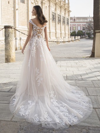 Enzoani #Emma #1 Ivory/Nude thumbnail