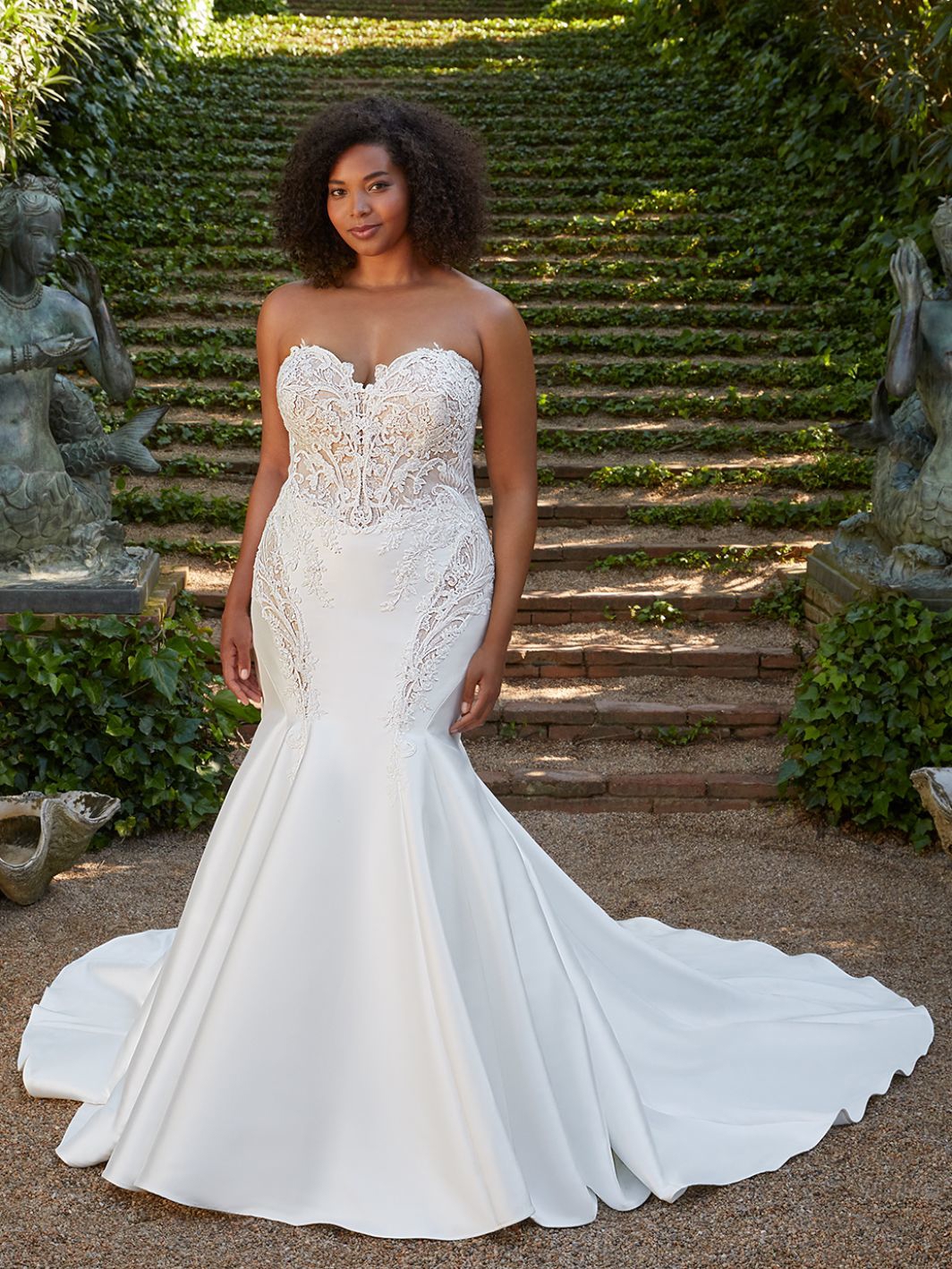 Enzoani plus 2024 size wedding dresses