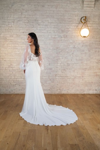 Stella York #7675 #1 (PI-PL) Pure Ivory Gown w Porcelain Tulle Plunge thumbnail