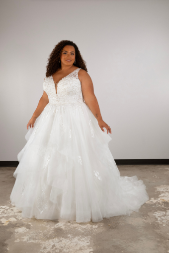 Essense of Australia #D3892 #3 (IVIV-PL) Ivory Lace & Tulle over Ivory Gown w Porcelain Tulle Plunge thumbnail