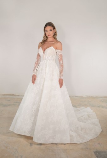 Martina Liana Luxe #LE1290 #0 default (IVRM-PL) Ivory Lace & Tulle over Rum Gown w Porcelain Tulle Plunge thumbnail