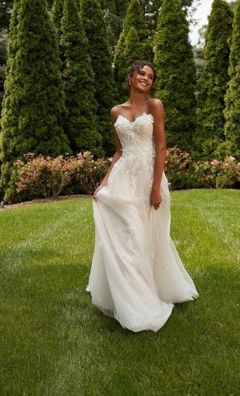 Morilee #2603 - PETUNIA #0 Ivory/Honey thumbnail