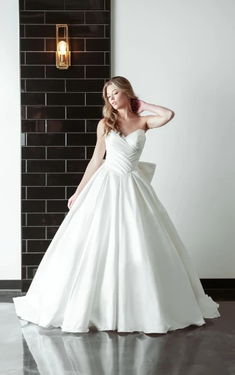 Essense of Australia #D4109 #0 default Ivory thumbnail