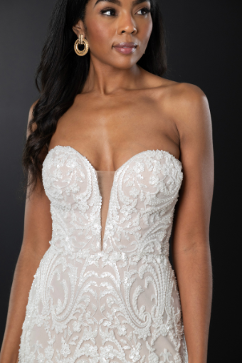 Martina Liana #1788 #2 (IVRM-PL) Ivory Lace and Tulle over Rum Gown w Porcelain Tulle Plunge thumbnail