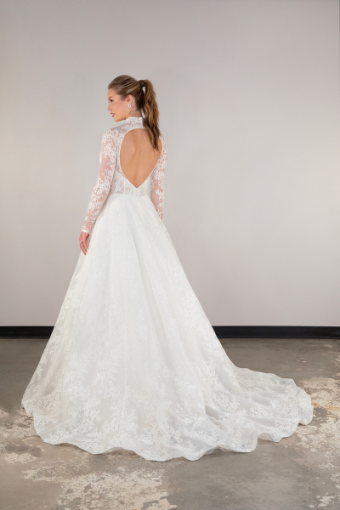 Essense of Australia #D4028 #1 (IV-IV) IVORY LACE AND REGAL ORGANZA OVER IVORY GOWN thumbnail