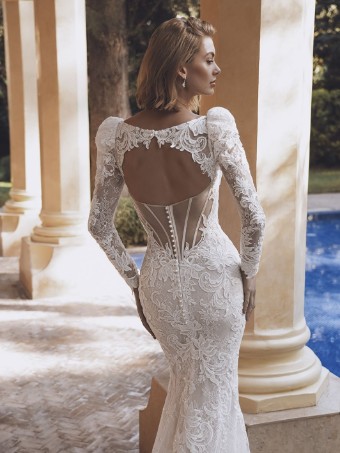 Enzoani #URVASHI #2 Ivory/Ivory/Nude thumbnail