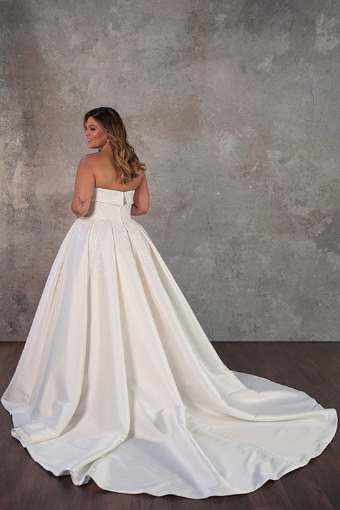 Essense of Australia #D4217 #1 (IV-IV) IVORY LACE ON IVORY GOWN thumbnail