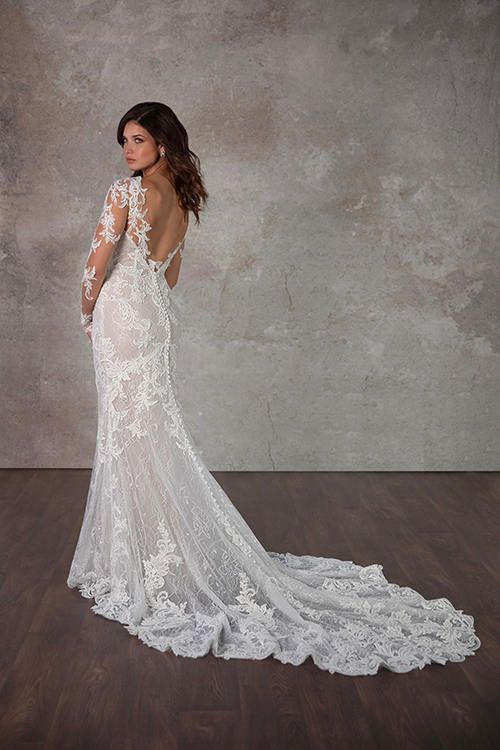 Essense of Australia D4172 Wedding Dress | Avenue 22 Bridal Toronto