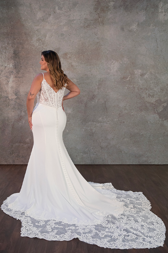 Essense of Australia #D4181 #4 default (IVIV-PL) IVORY GOWN W PORCELAIN TULLE PLUNGE thumbnail