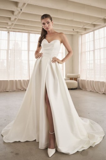 Casablanca Bridal LeBlanc #LE156 #0 Ivory thumbnail