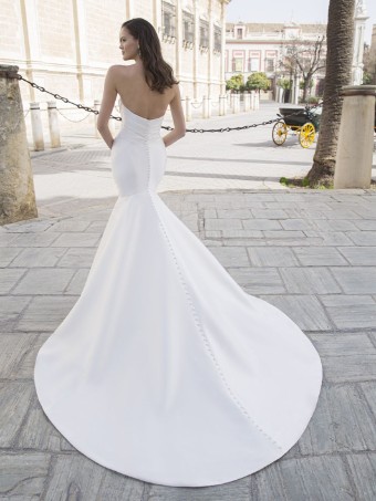 Enzoani #Aramis #1 Ivory thumbnail