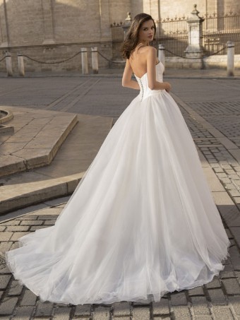 Enzoani #Valentina #1 Ivory thumbnail
