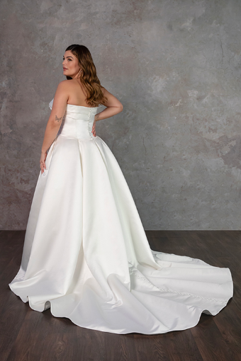 Essense of Australia #D4304 #4 default Ivory thumbnail