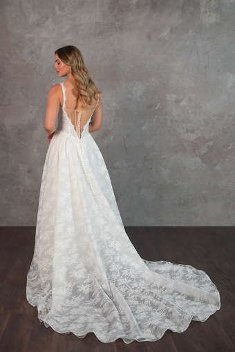 Essense of Australia #D4315 #1 (IV-PL) IVORY GOWN W PORCELAIN TULLE ILLUSION AND PLUNGE thumbnail