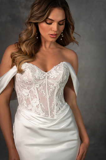 Essense of Australia #D4303 #2 default Ivory thumbnail