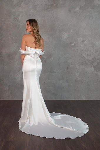 Essense of Australia #D4303 #1 Ivory thumbnail