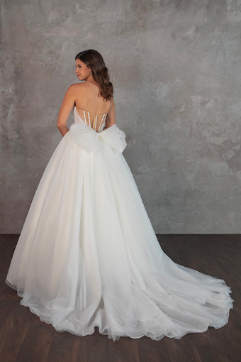 Essense of Australia #D4322 #1 (IV-PL) IVORY GOWN W PORCELAIN TULLE ILLUSION AND PLUNGE thumbnail