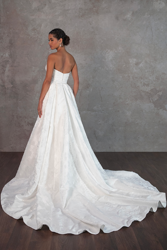 Essense of Australia #D4300 #1 Ivory/Jacquard thumbnail