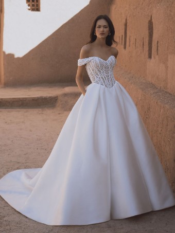 Blue by Enzoani #Theodora #0 Ivory thumbnail