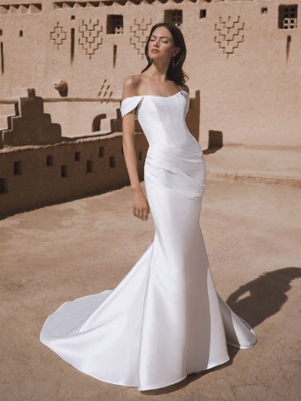 Blue by Enzoani #Tova - M #0 Ivory thumbnail