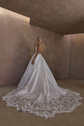 Casablanca Bridal #2615 #1 Diamond White/Nude thumbnail