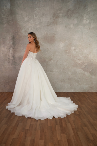 Essense of Australia #D4458 #1 Ivory thumbnail