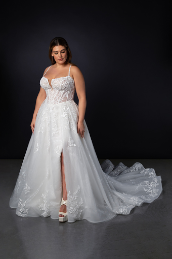 Martina Liana #ML1833 #3 (AQ-PL) Antique Ivory Gown with Porcelain Tulle Plunge thumbnail