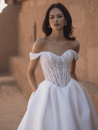 Blue by Enzoani #Theodora - M #2 Ivory thumbnail