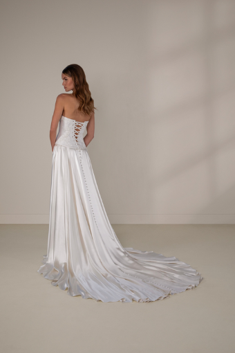 Martina Liana Luxe #LE1439 #1 (SK-IV) Silk Ivory thumbnail