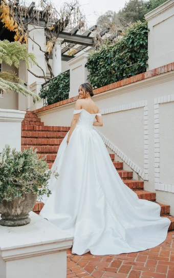 Essense of Australia #D4110 (In Stock) #1 (PIV) Pure Ivory thumbnail