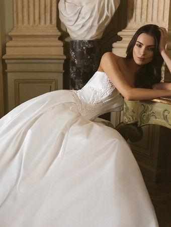 Elysee By Enzoani #Geneva - M #1 Ivory thumbnail