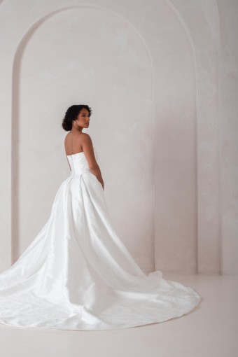 Ritzy Gowns Collection 5 #YBW25028 - Train 100cm #3 default Light Ivory thumbnail