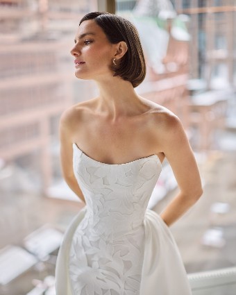 Paloma Blanca #P5206 #3 default Natural thumbnail